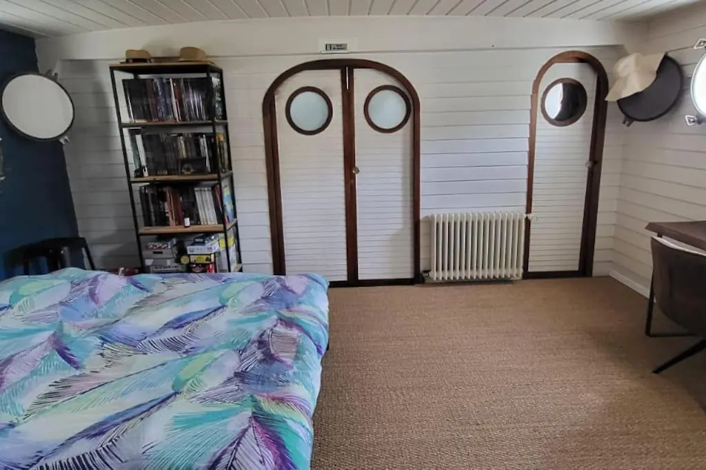 Appartement Dans Peniche Atypique Et Idyllique A Confluence 리옹 프랑스